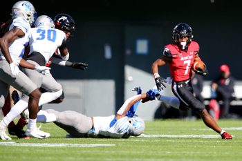 Cincinnati Bearcats wide receiver Tre Tucker (7) runs downfield after catching a pass during the first quarter of a college football game against the Memphis Tigers, Saturday, Oct. 31, 2020, at Nippert Stadium in Cincinnati. The Cincinnati Bearcats lead 21-10.

Memphis Tigers At Cincinnati Bearcats Oct 31