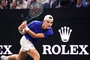Sep 21, 2025; San Francisco, CA, USA;   Team Europe player Jakub Mensik returns a shot against Team World player Alex de Minaur during the Laver Cup at Chase Center. Mandatory Credit: David Gonzales-Imagn Images