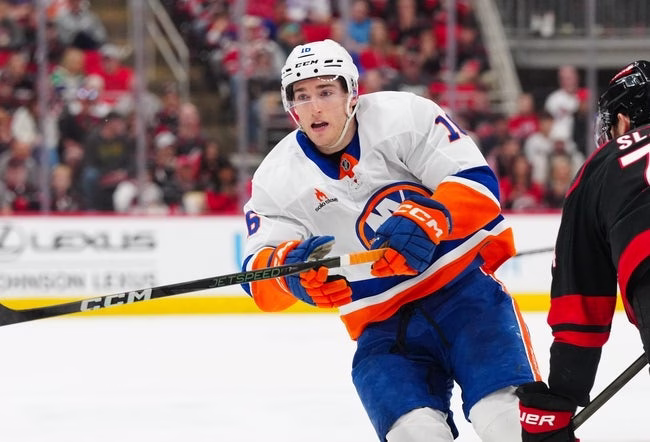 Clothing, Glove, Helmet