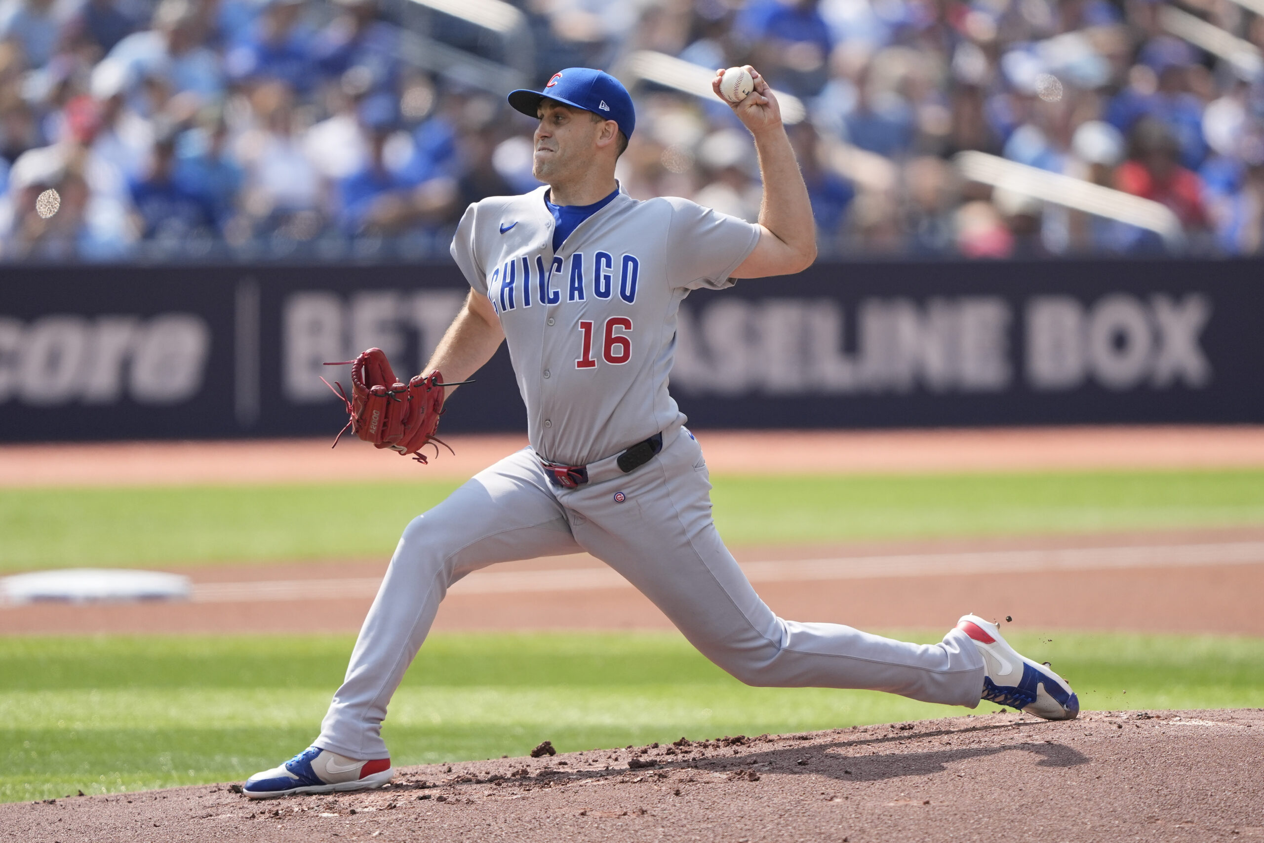Aug 14, 2025; Toronto, Ontario, CAN; Chicago Cubs starting pitcher Matthew Boyd (16) pitches to the Toronto Blue Jays during the first inning at Rogers Centre. Mandatory Credit: John E. Sokolowski-Imagn Images