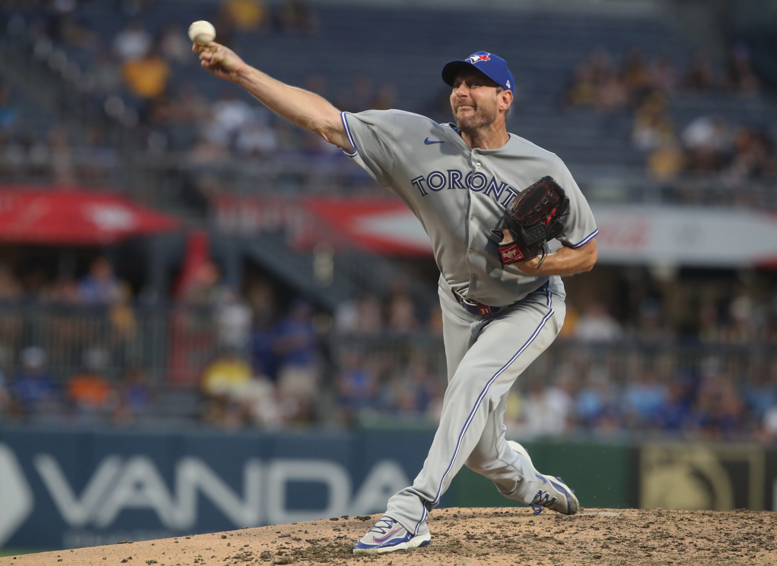 Aug 19, 2025; Pittsburgh, Pennsylvania, USA; Toronto Blue Jays starting pitcher Max Scherzer (31) pitches against the Pittsburgh Pirates during the fourth inning at PNC Park. Mandatory Credit: Charles LeClaire-Imagn Images