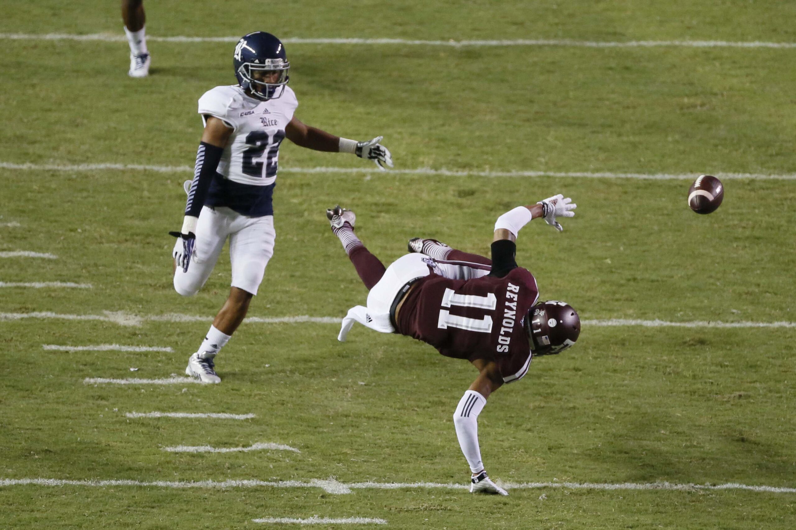 Sep 13, 2014; College Station, TX, USA; Texas A&M Aggies wide receiver Josh Reynolds (11) is unable to make a catch against the Rice Owls during the second half at Kyle Field. Mandatory Credit: Soobum Im-Imagn Images
