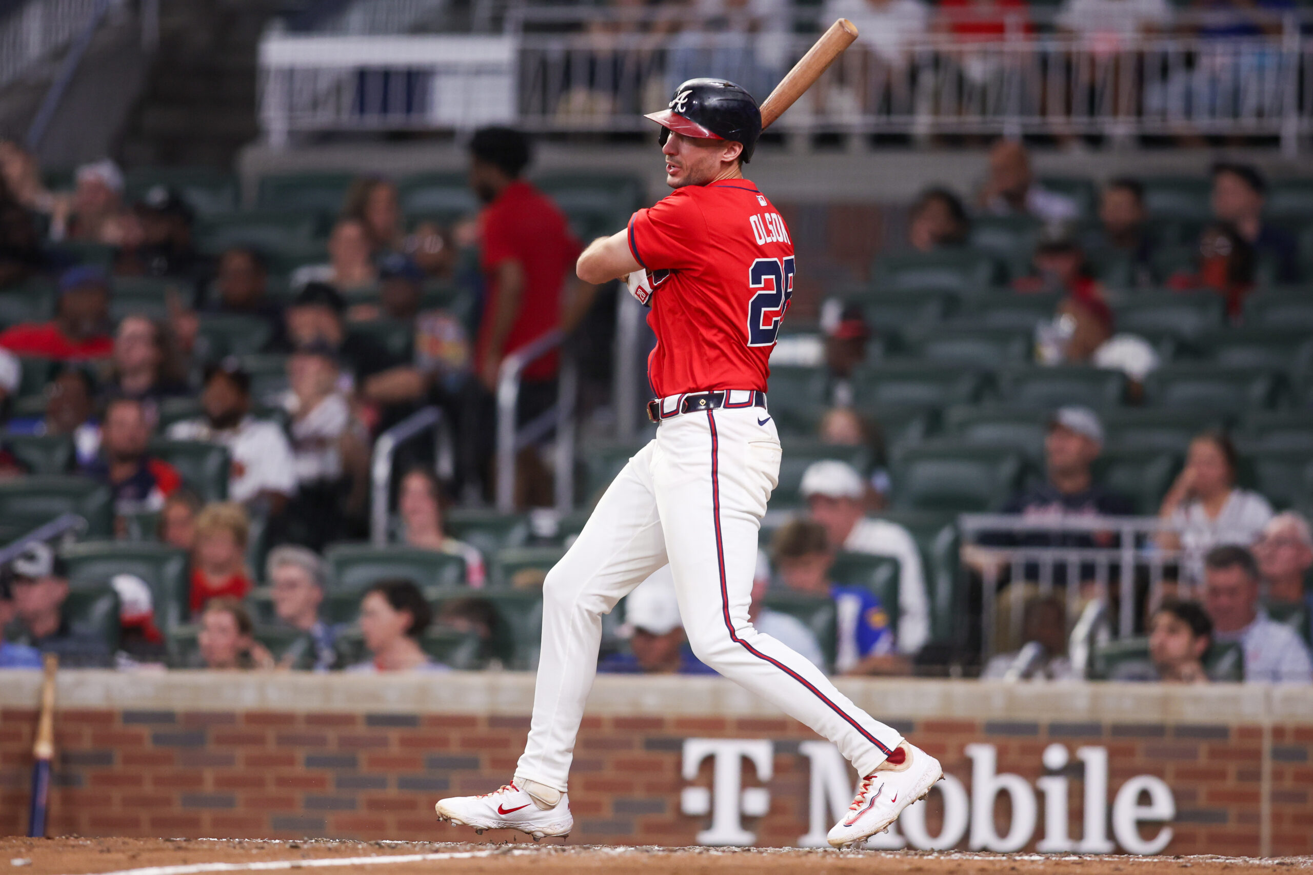 Sep 5, 2025; Atlanta, Georgia, USA; Atlanta Braves first baseman Matt Olson (28) hits an RBI single against the Seattle Mariners in the eighth inning at Truist Park. Mandatory Credit: Brett Davis-Imagn Images